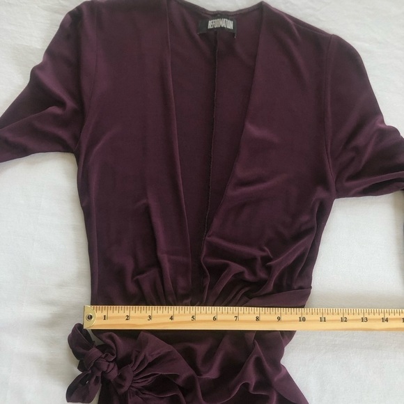 Reformation Long Sleeve Plunging Neckline Sz XS Faux Wrap Dress In Aubergine - Picture 12 of 16